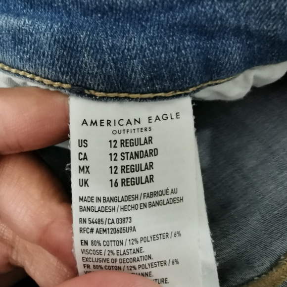 American Eagle Super Hi-Rise Jeans - Picture 7 of 10